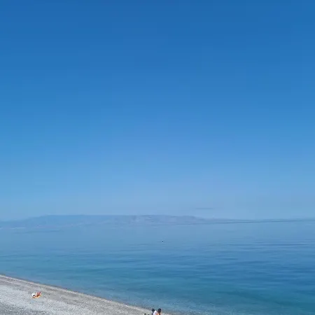 Alba Di Luna Santa Teresa Di Riva